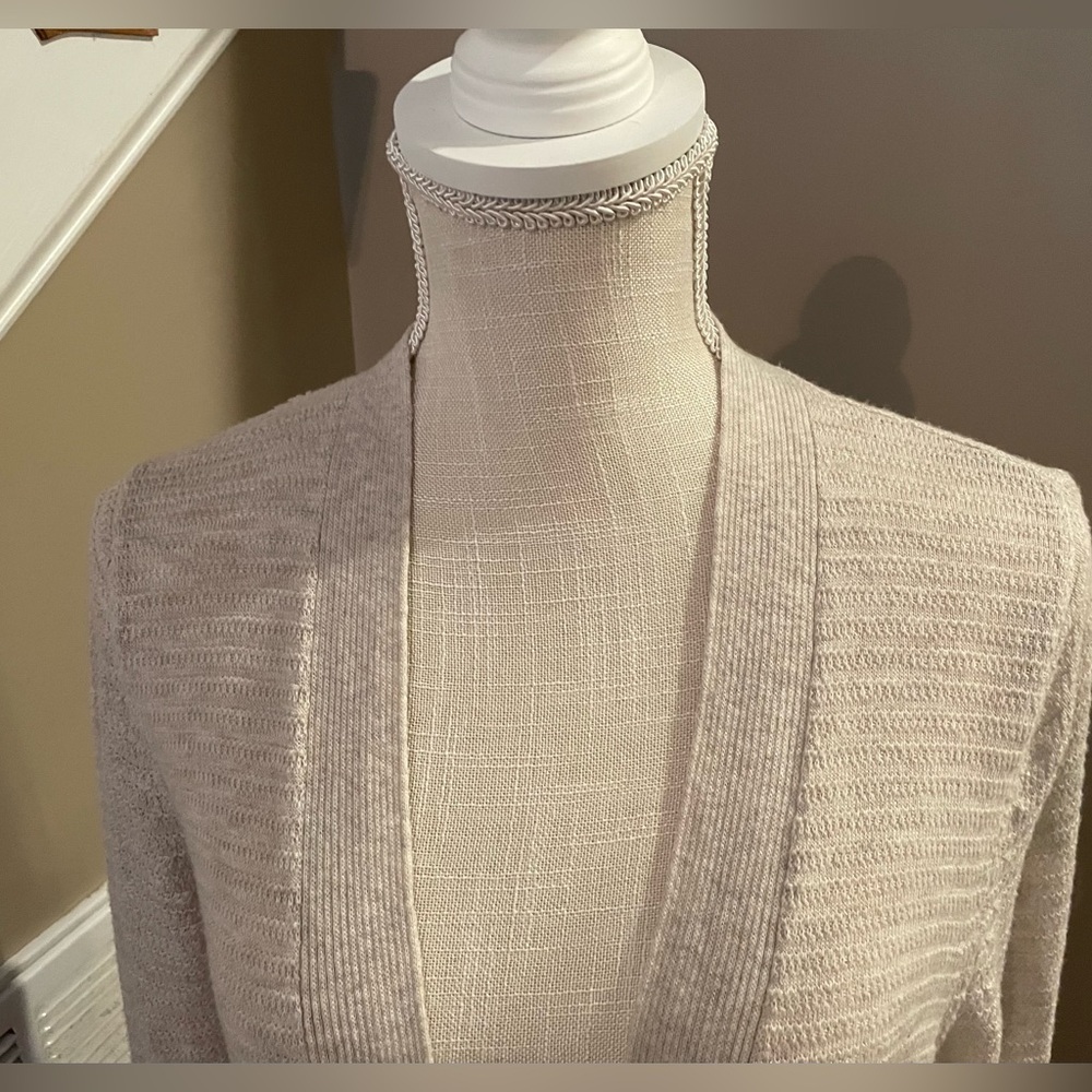 Ladies Sz L Old Navy Pointelle Sweater Lightweight and Versatile! - Picture 3 of 6